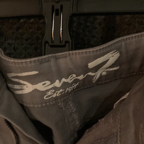 Seven Jeans - Picture 2 of 3